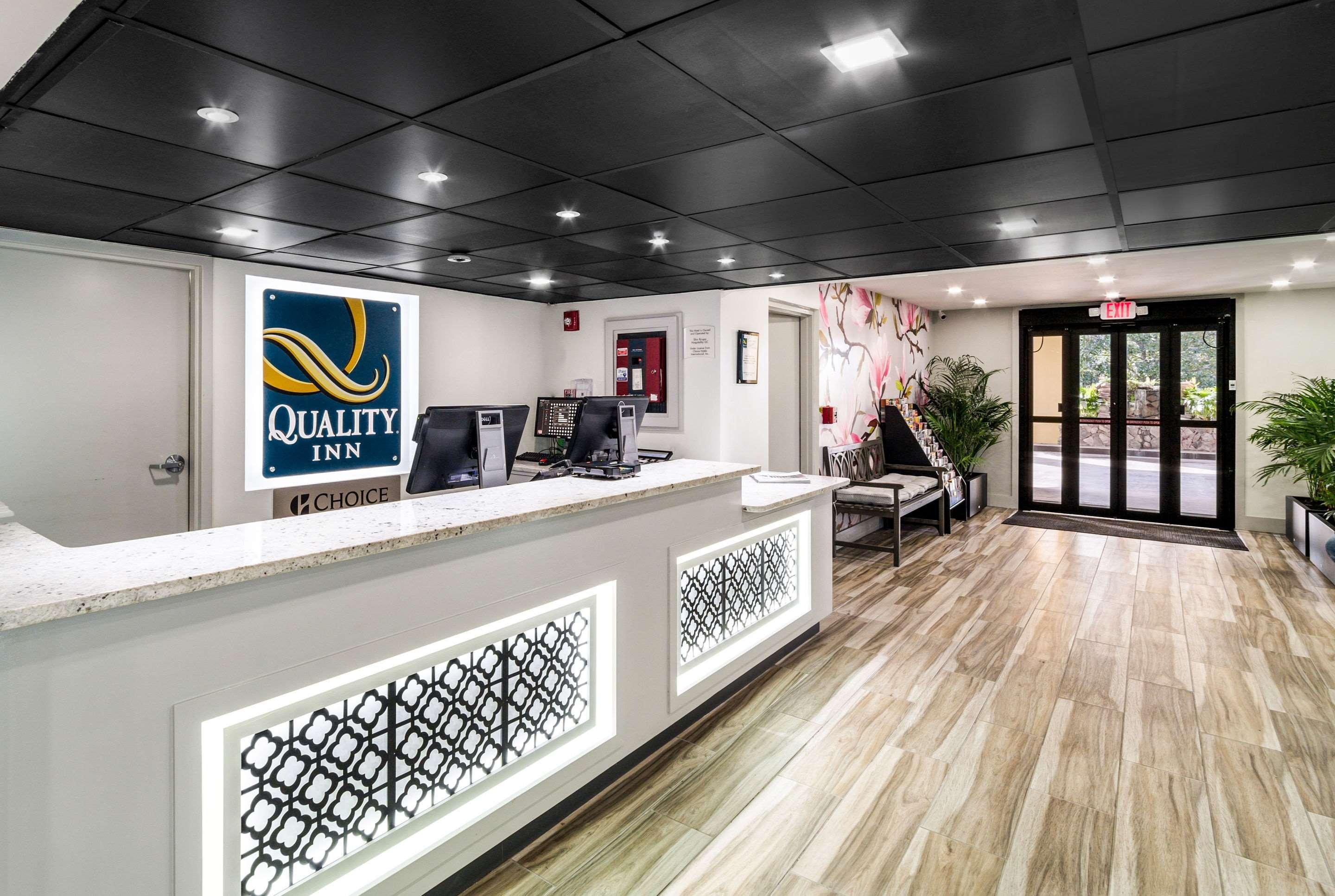 Quality Inn Coliseum Βόρειο Τσάρλεστον Εξωτερικό φωτογραφία