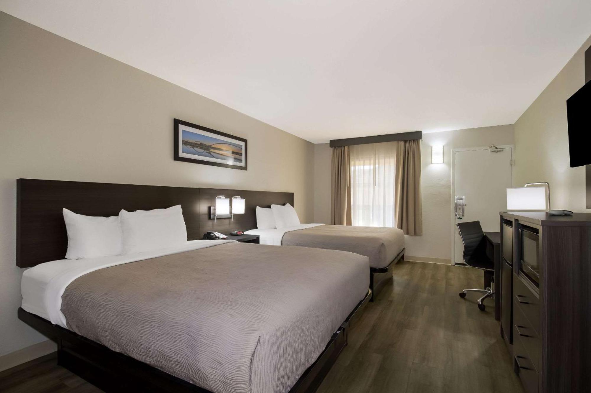 Quality Inn Coliseum Βόρειο Τσάρλεστον Εξωτερικό φωτογραφία