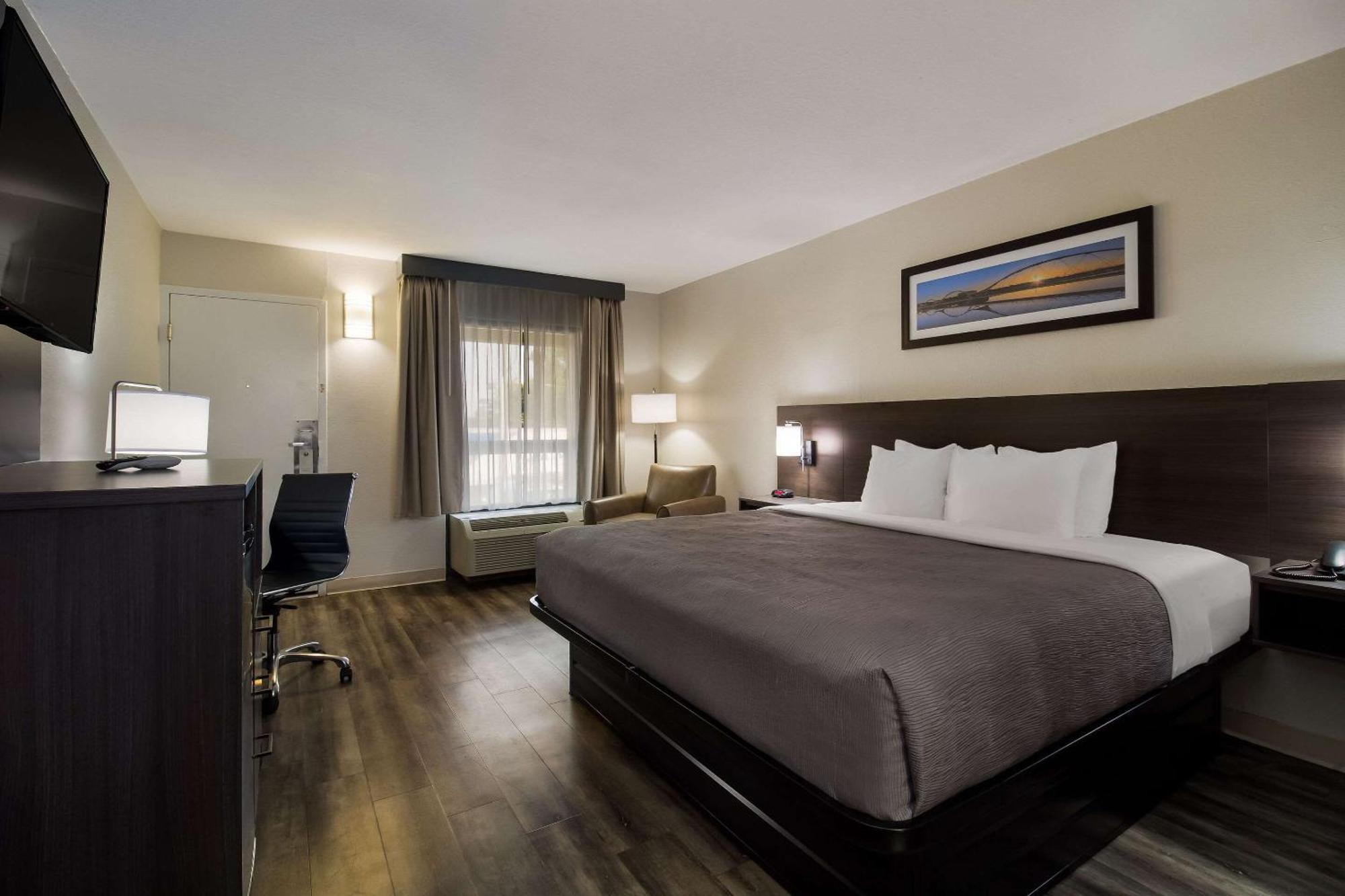 Quality Inn Coliseum Βόρειο Τσάρλεστον Εξωτερικό φωτογραφία