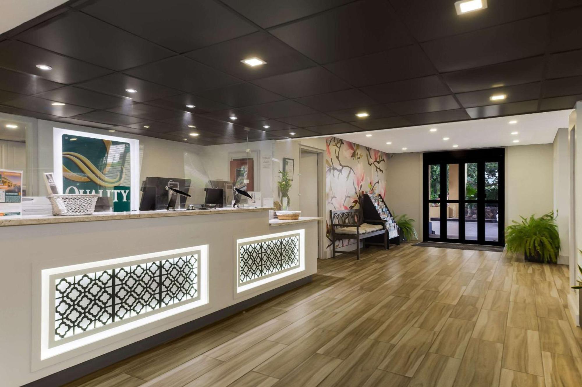 Quality Inn Coliseum Βόρειο Τσάρλεστον Εξωτερικό φωτογραφία